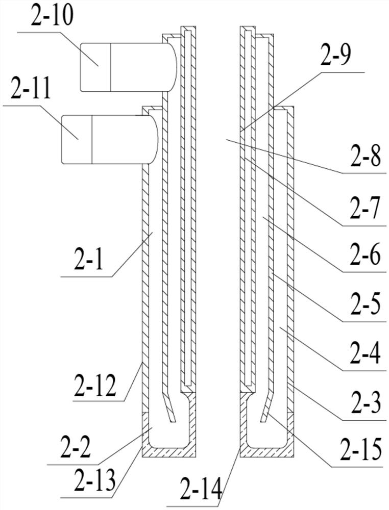 Water-cooled spray gun for blowing high-temperature oxidizing gas and method for blowing oxidizing gas