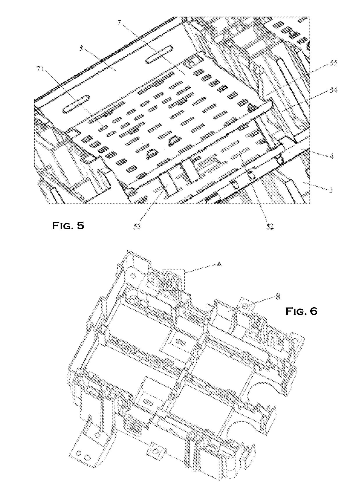 Electrical distribution center with terminal stabilizing terminal position assurance member