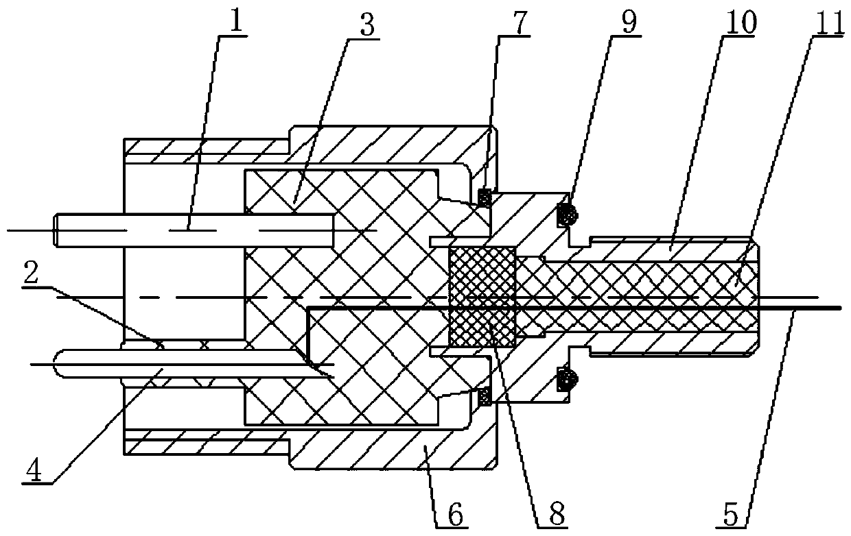 Reverse standard type misplug-proof watertight connector