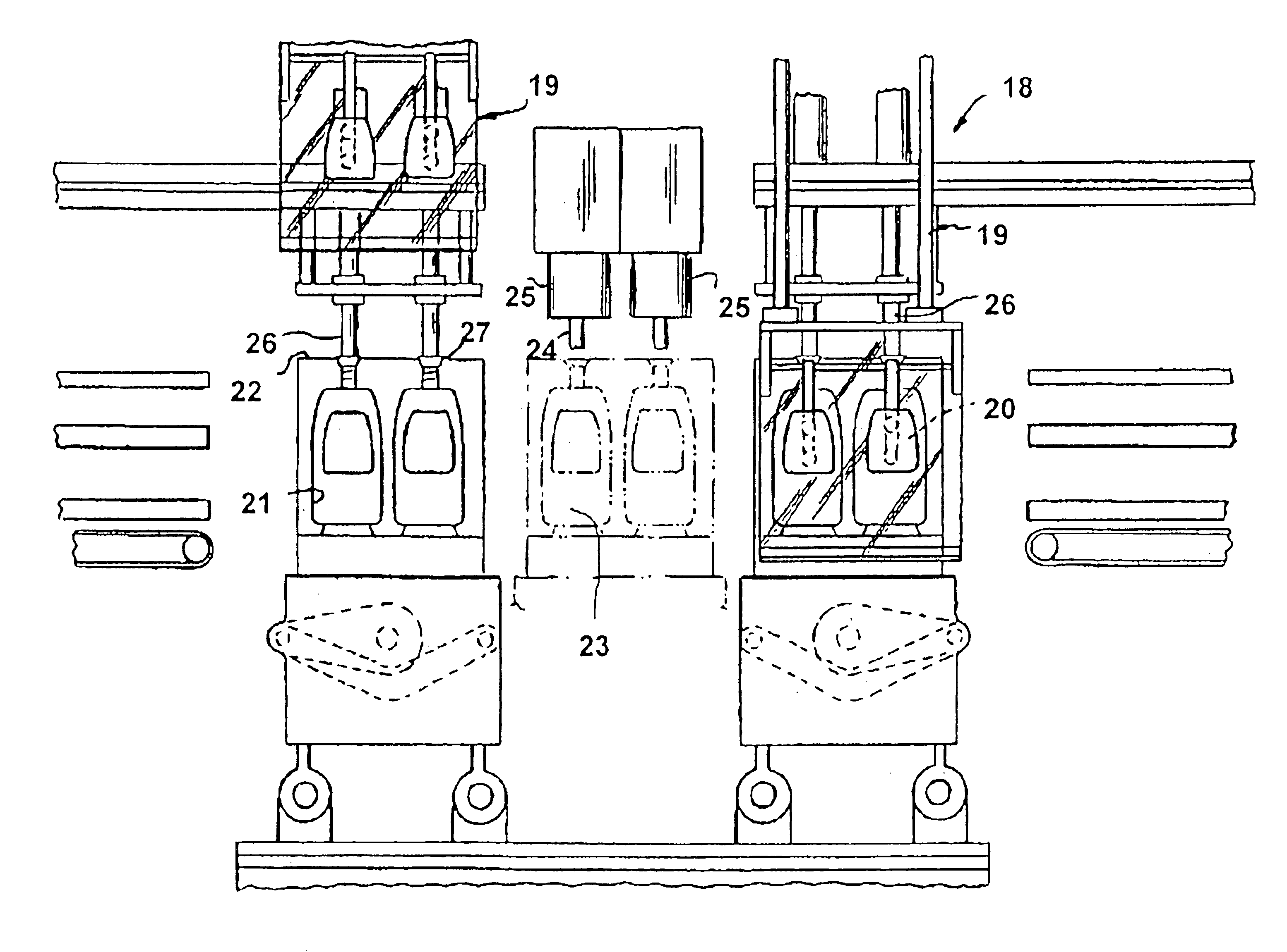 Method for gluing plastic labels on hydrorepellents containers by means of labelling apparatus for water based glues