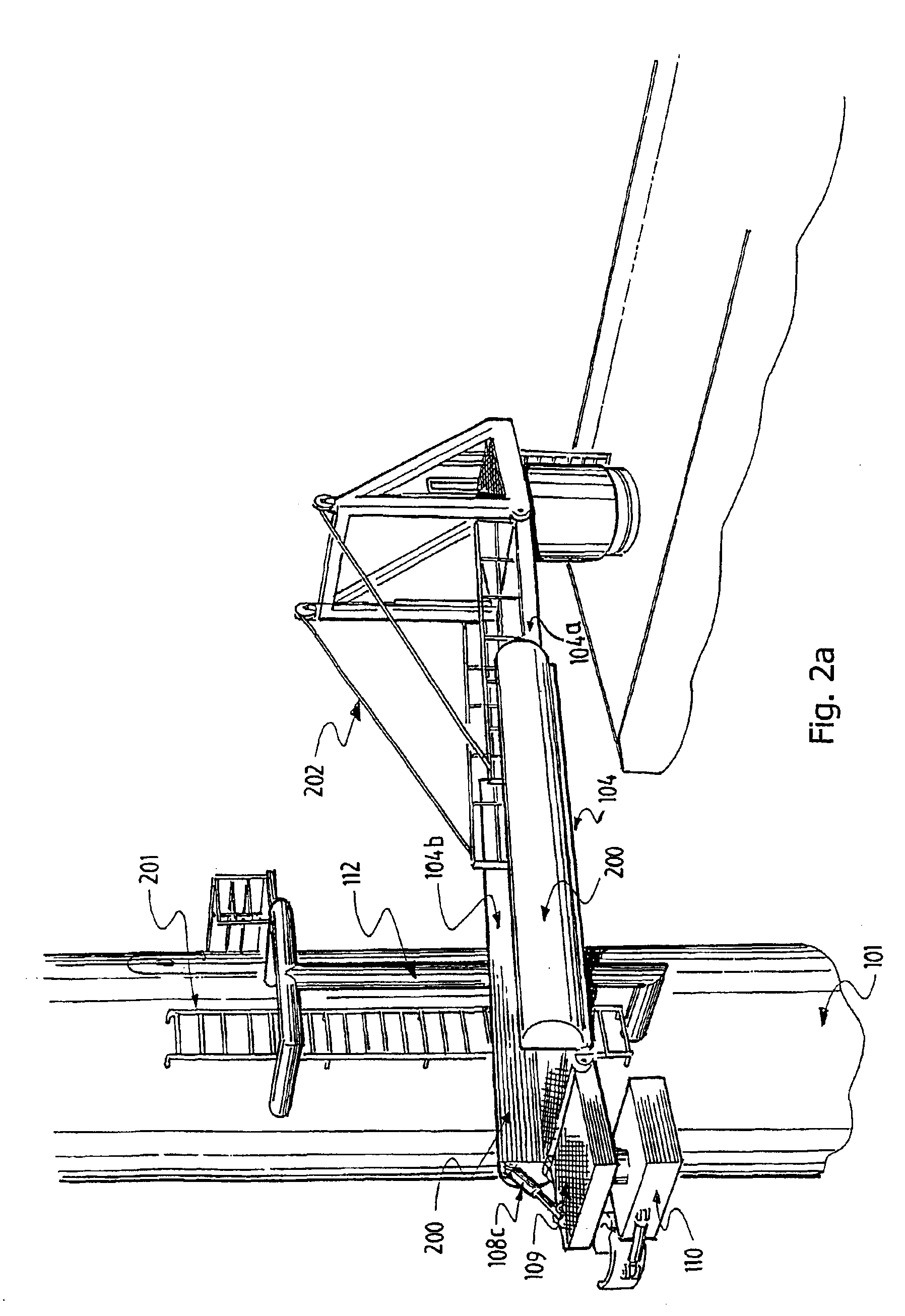 Vessel, provided with a gang plank for coupling to an offshore pole structure