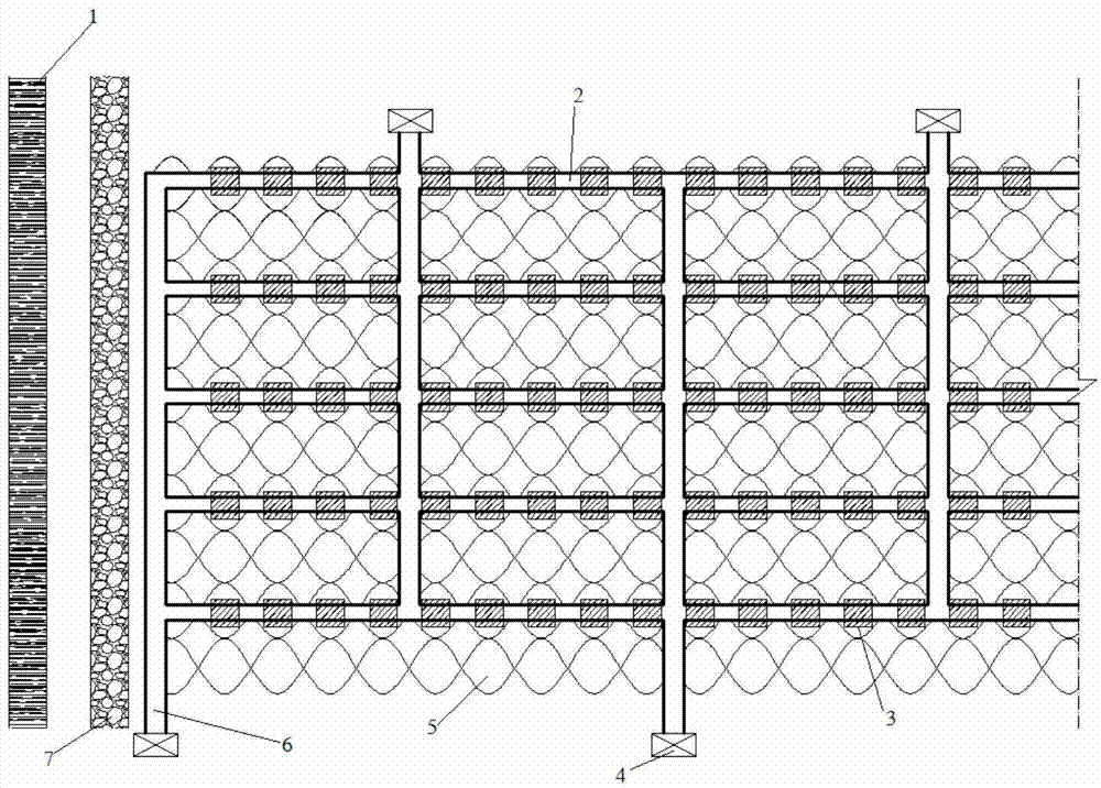 Working platform for rapidly reinforcing hydraulic reclamation super-soft soil foundation and construction method