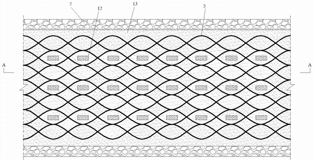 Working platform for rapidly reinforcing hydraulic reclamation super-soft soil foundation and construction method