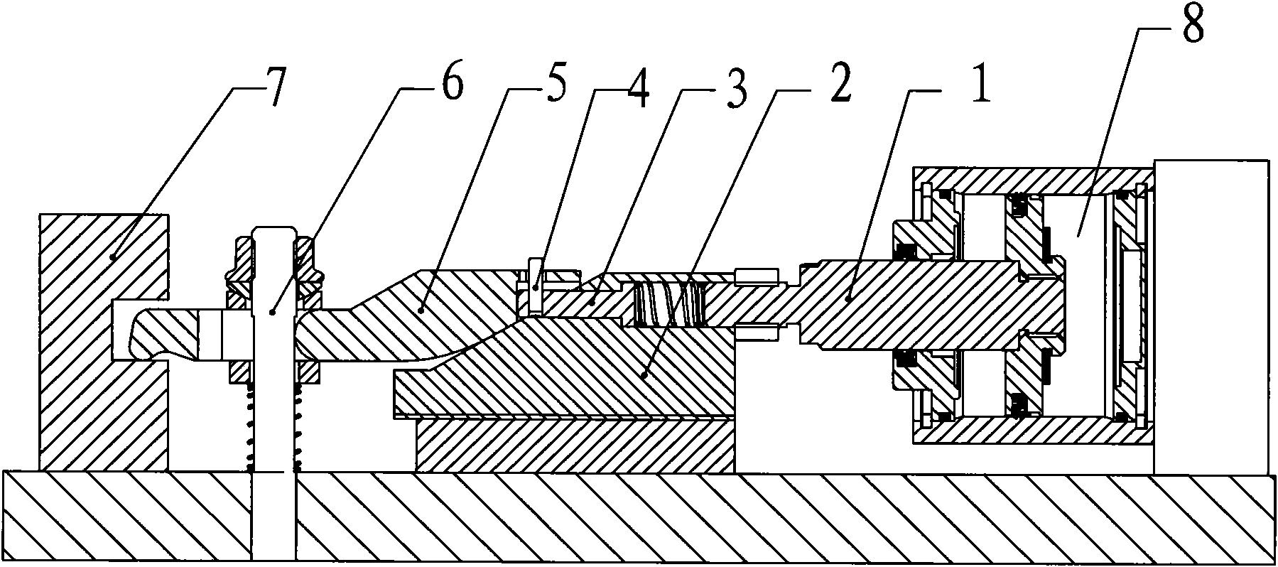 Telescopic plate pressing device