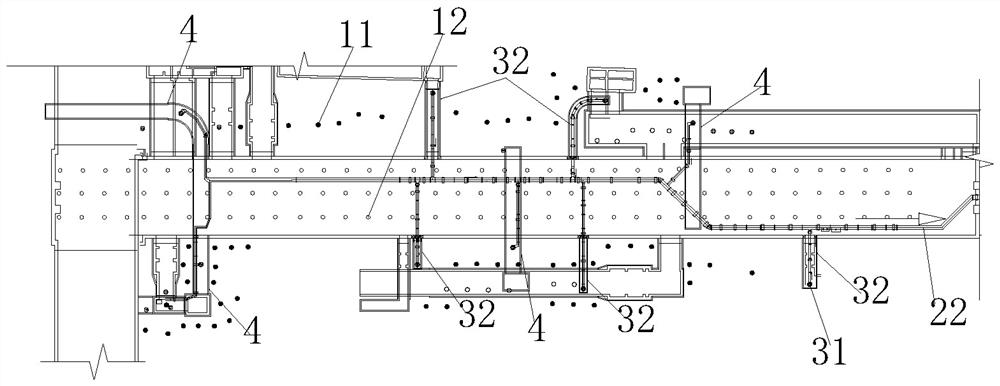 A subway construction dewatering system and dewatering method for complex underground