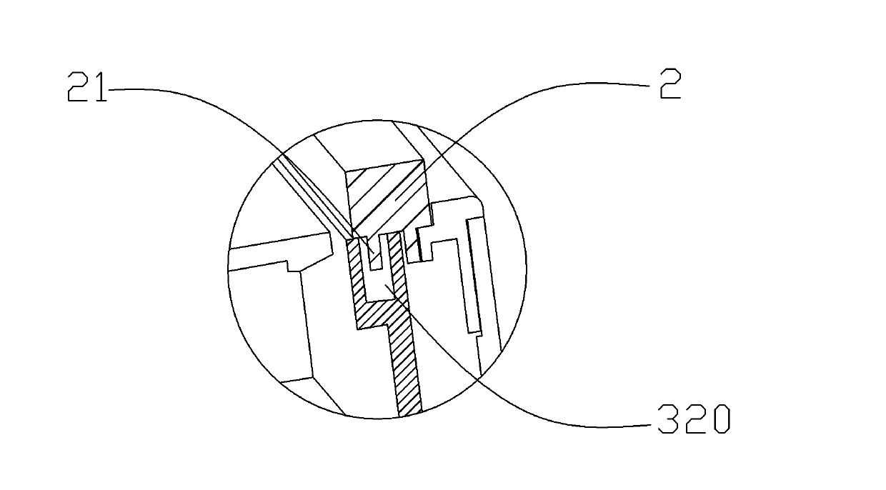 Full-automatic airtight drainer for draining by phases and preventing drying