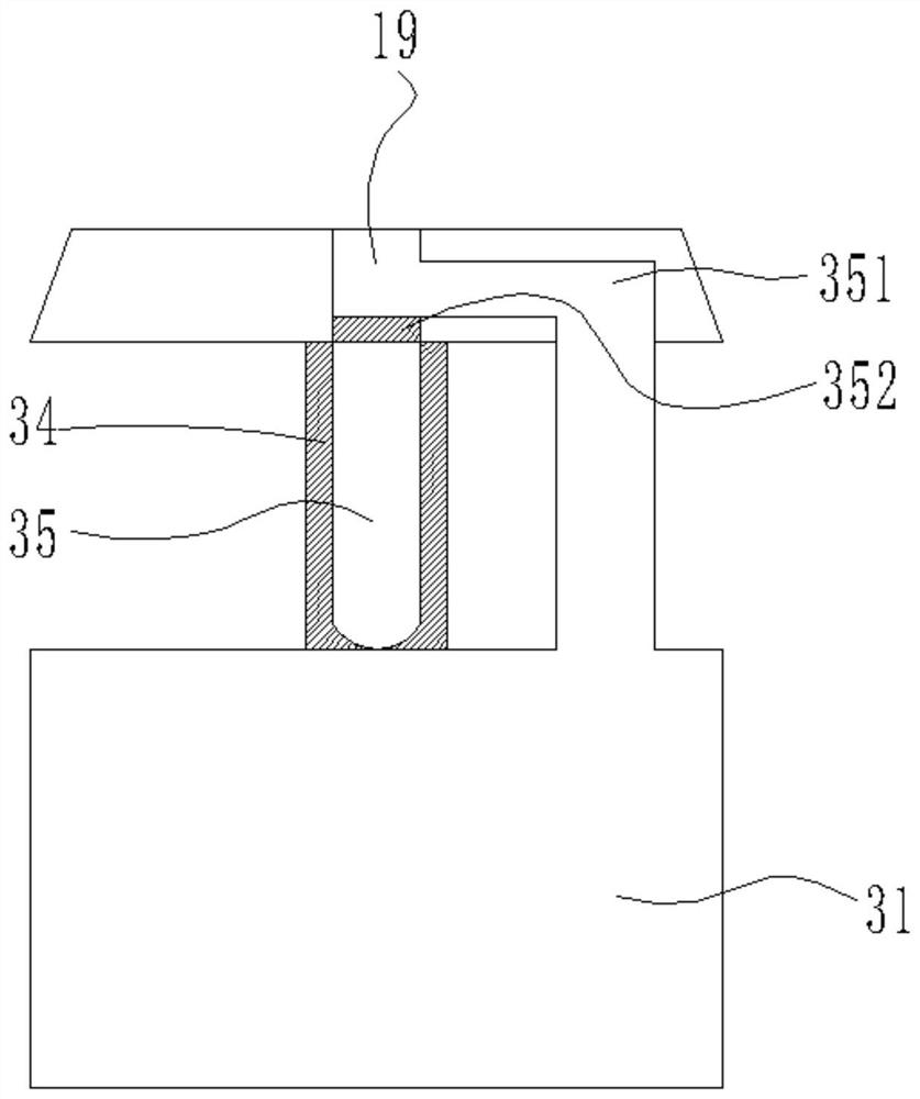 A device for extracting and cleaning vomitus