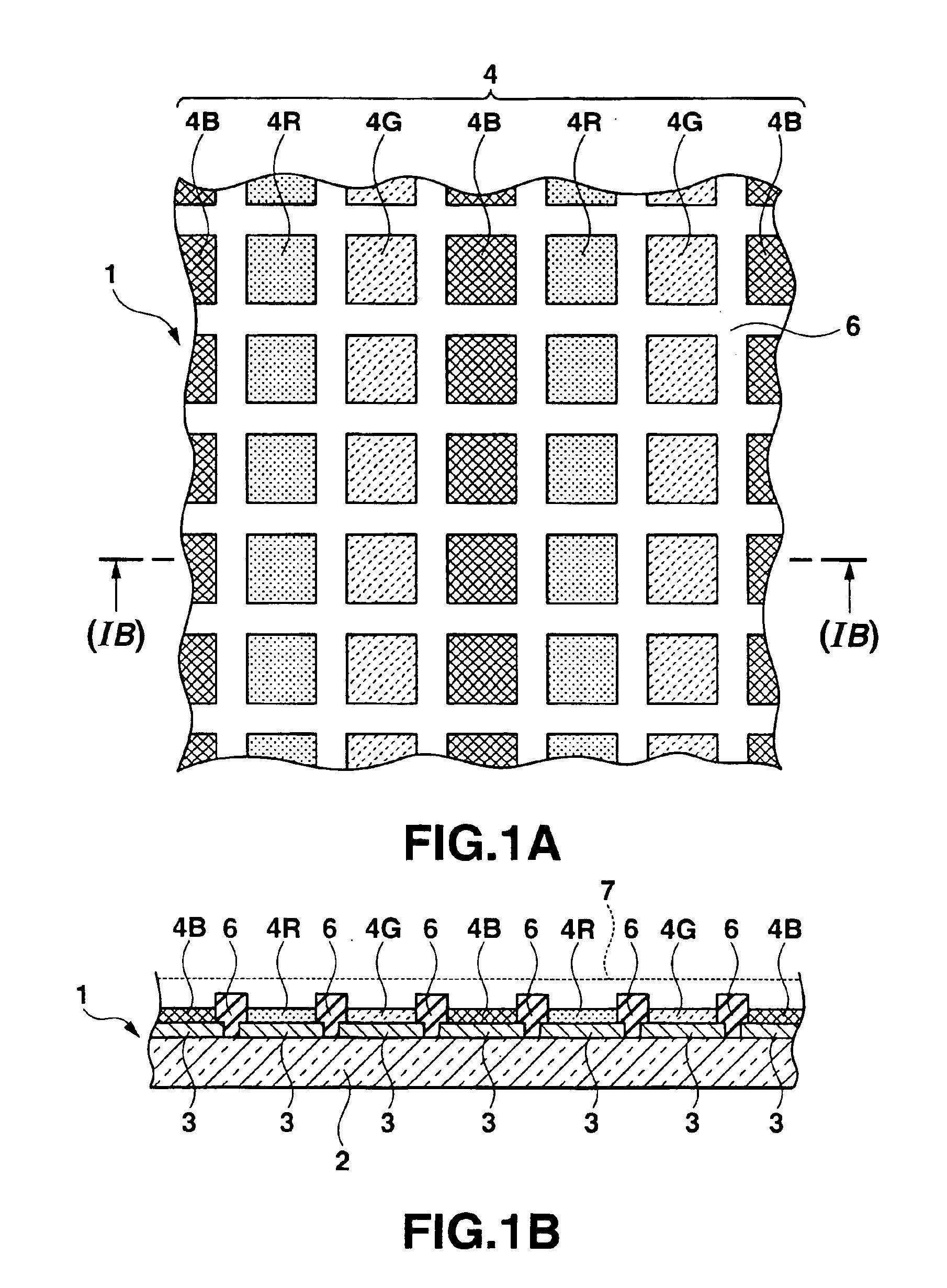 Solution spray apparatus and solution spray method