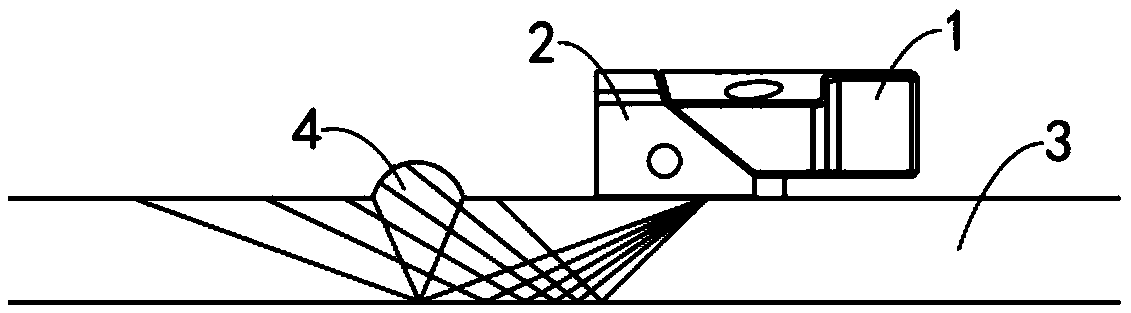 Ultrasonic self-focusing phased-array detecting device for butt weld of small diameter tubes