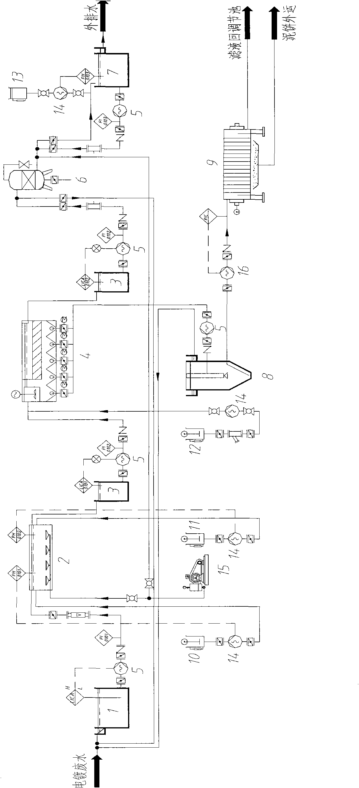 Device for treating high-concentration electroplating wastewater and application thereof