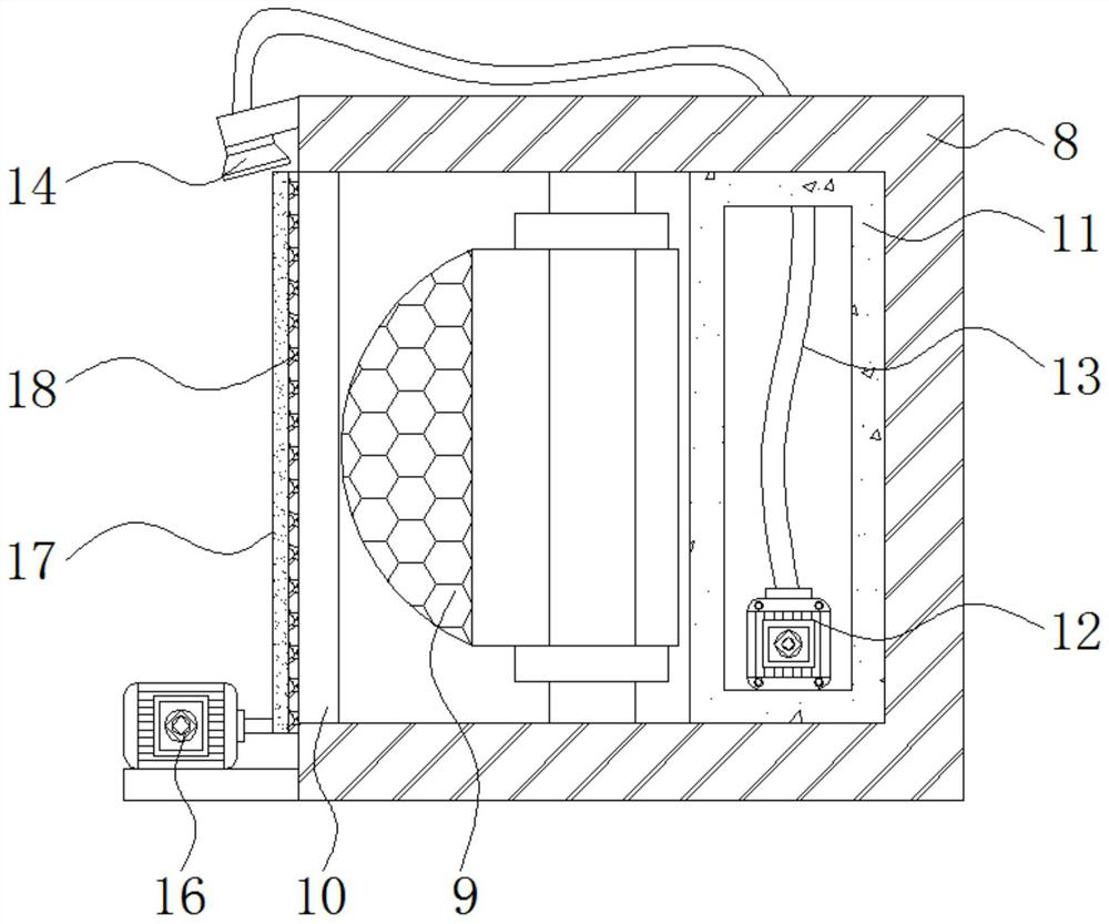 Construction illuminating device with multi-angle adjusting function and adjusting method thereof