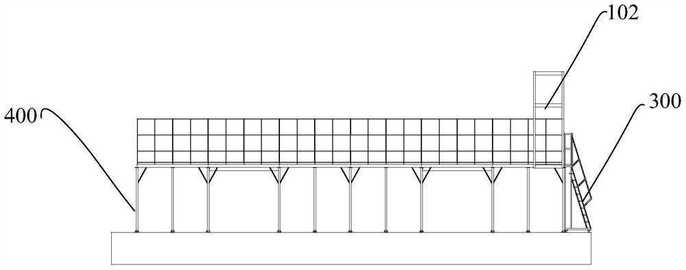 Railway vehicle raining and vehicle washing integrated platform equipment