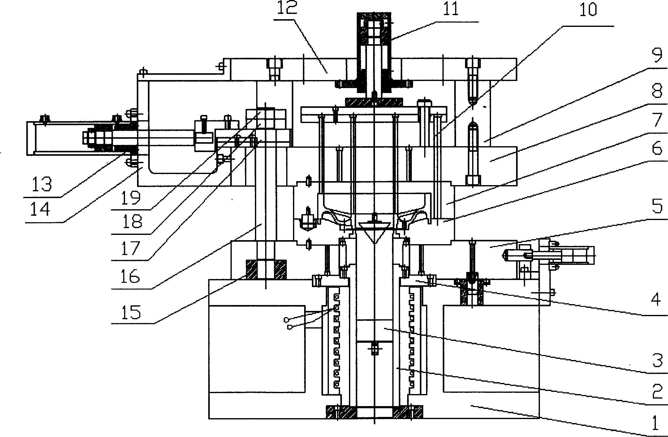 Additional mould locking device of indirect extrusion casting