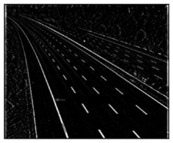 A road surface detection method for expressways based on lane lines