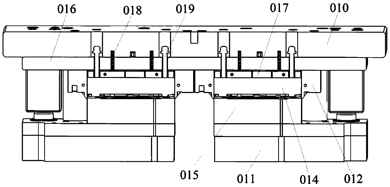 Punching die capable of realizing self-lubrication