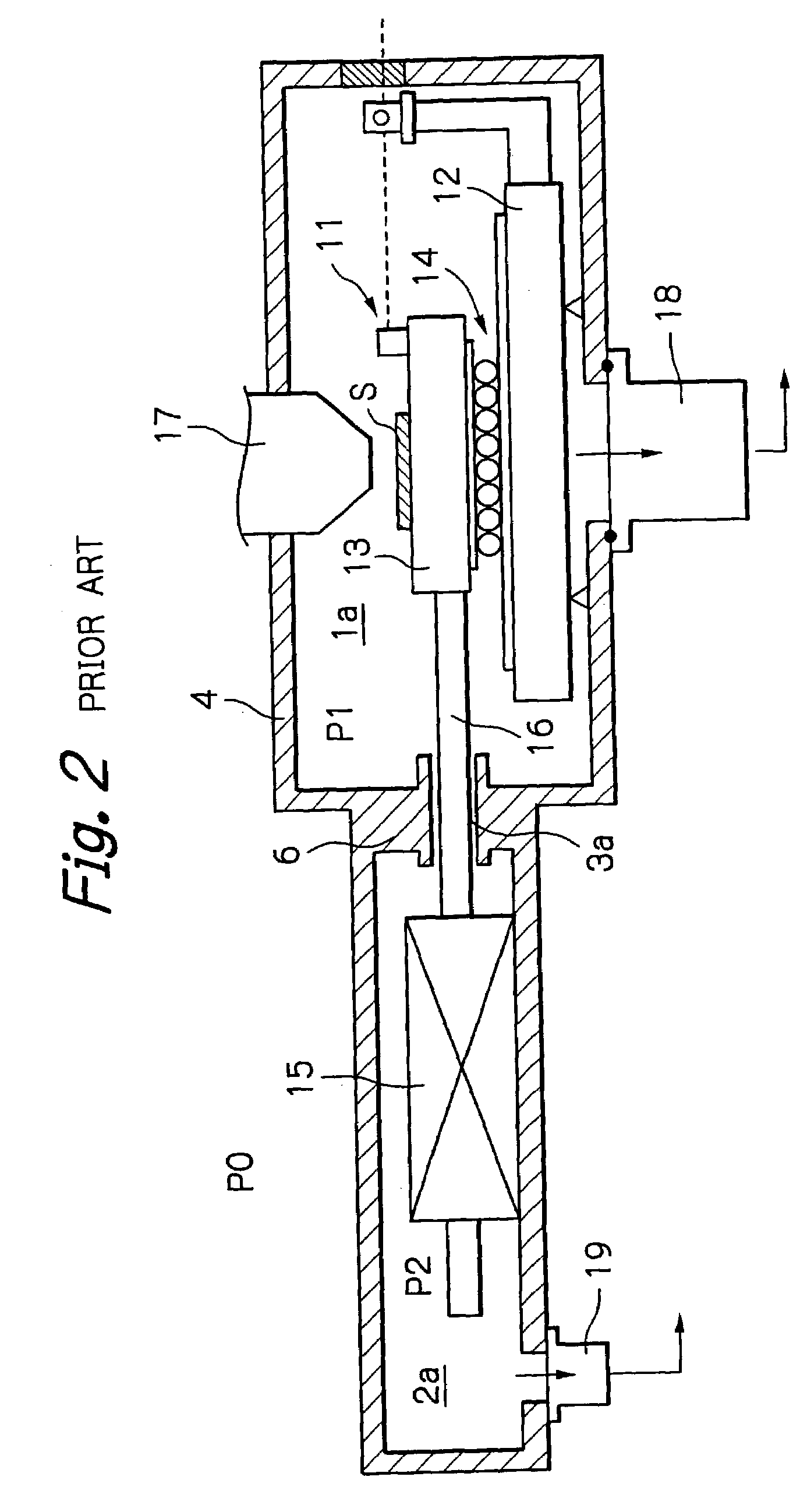 Seal device and method for operating the same and substrate processing apparatus comprising a vacuum chamber