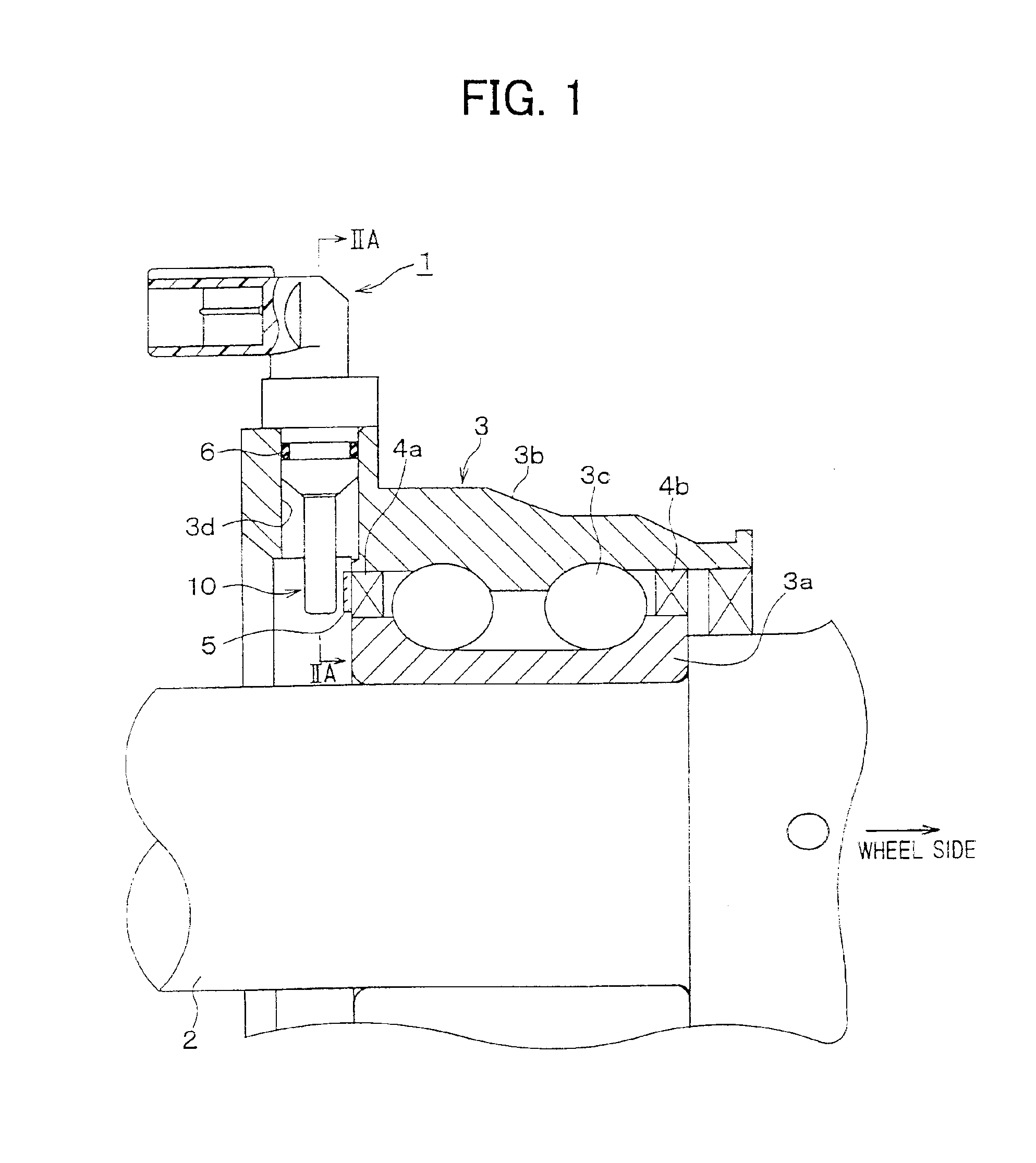 Rotational speed detector having elongate detecting surface and method of manufacturing the same