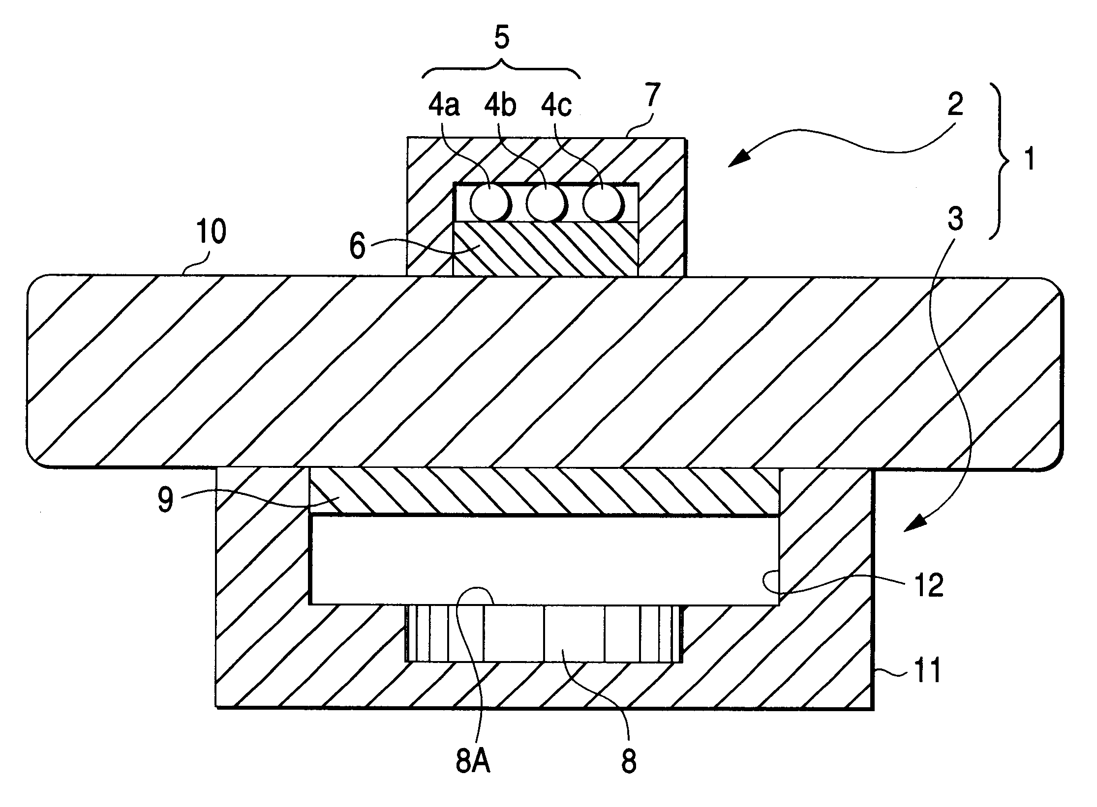 Probe and apparatus for determining concentration of light-absorbing materials in living tissue