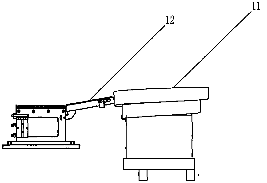 Lithium battery cathode assembling machine