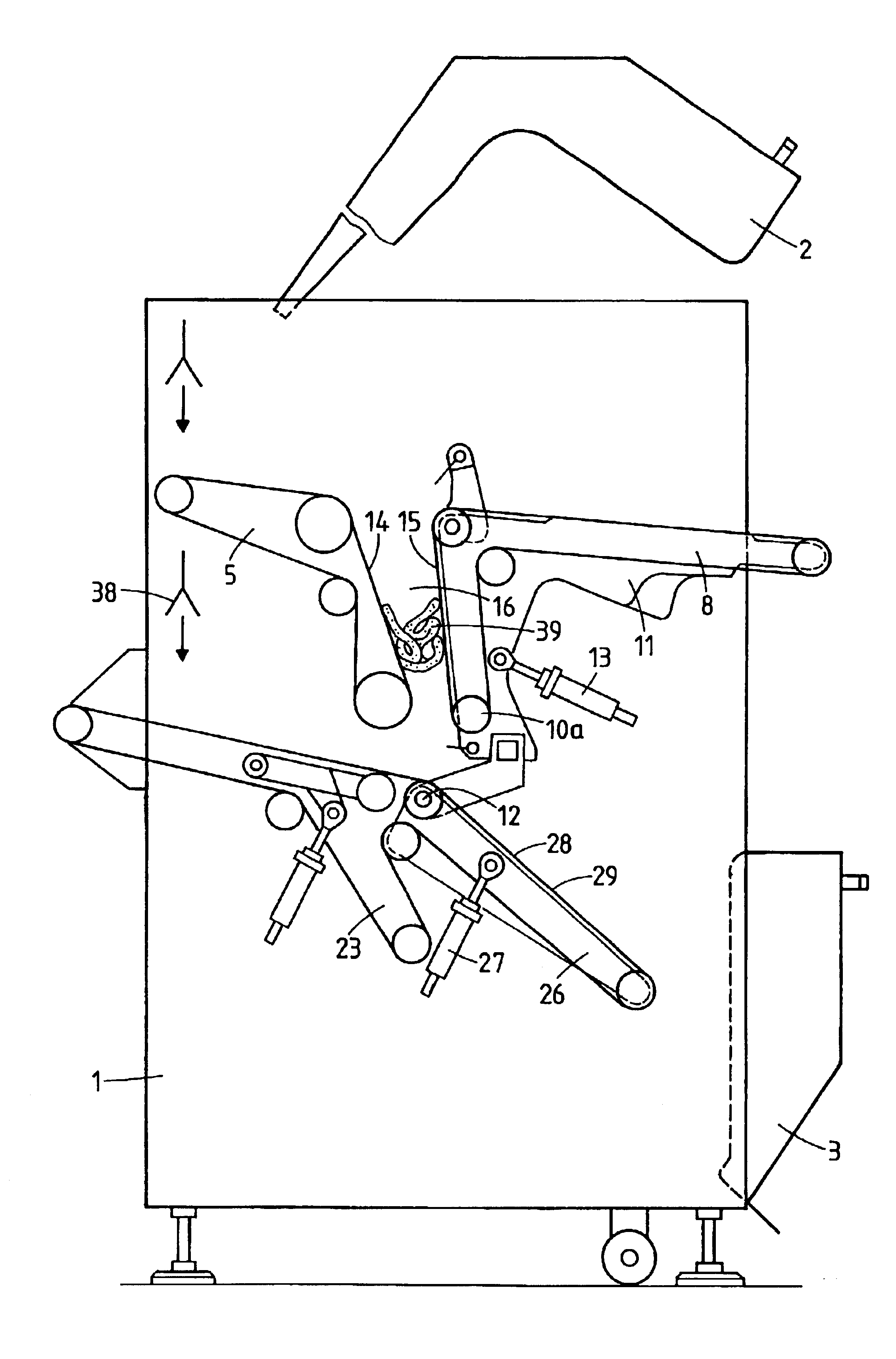 Folding apparatus for folding pieces of linen