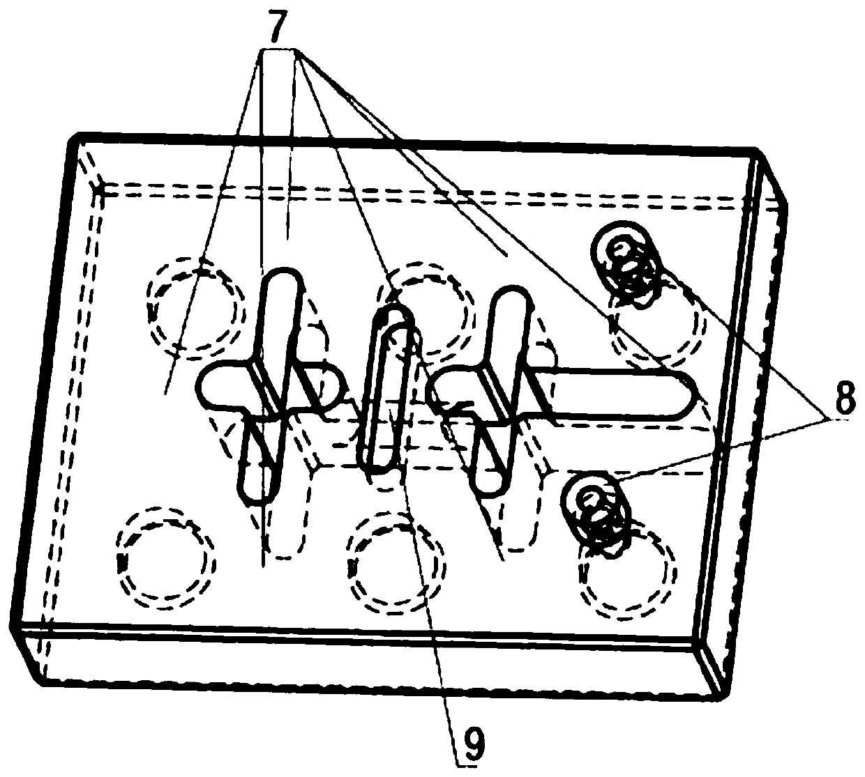 Capacitive coupling device and filter containing capacitive coupling device