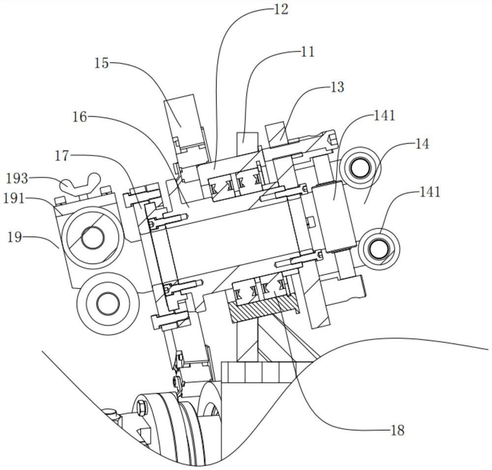 Phase detection device applied to cradle cabling machine