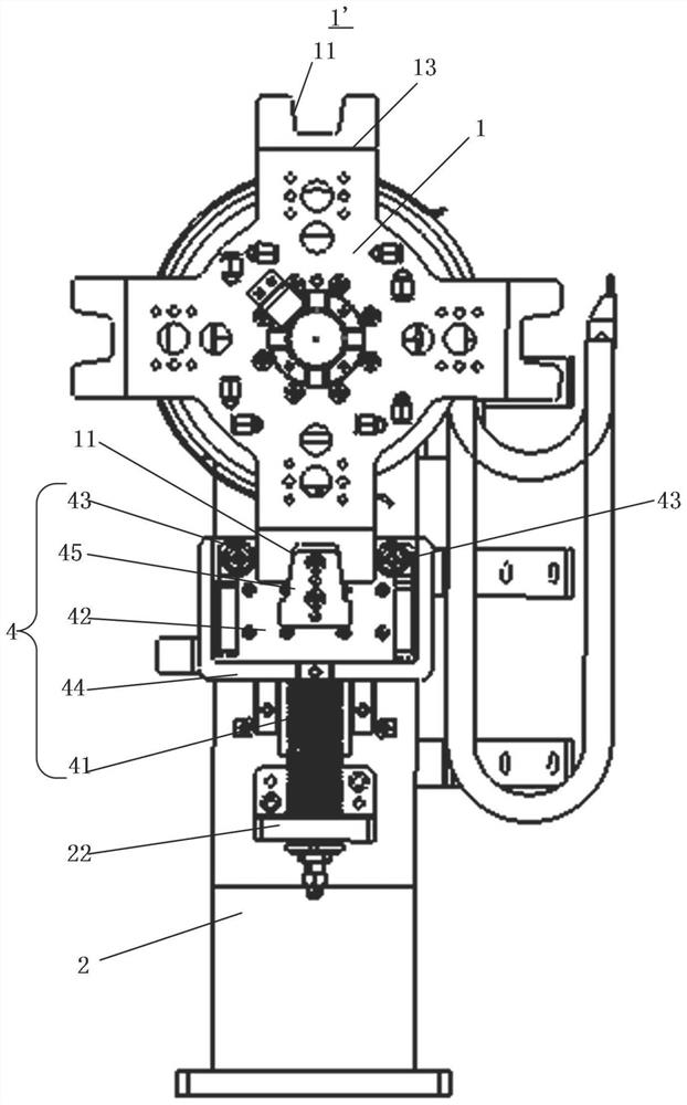 Tool switching device and tool switching system comprising same