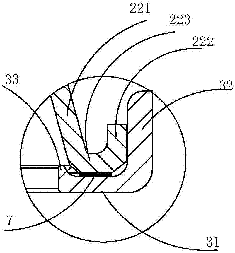 Button cell negative electrode top and negative electrode combination, and alkali button cell