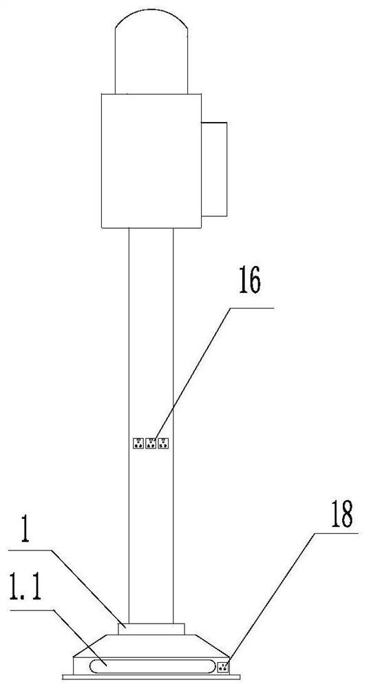 Battery-powered ship charging connection device and use method thereof