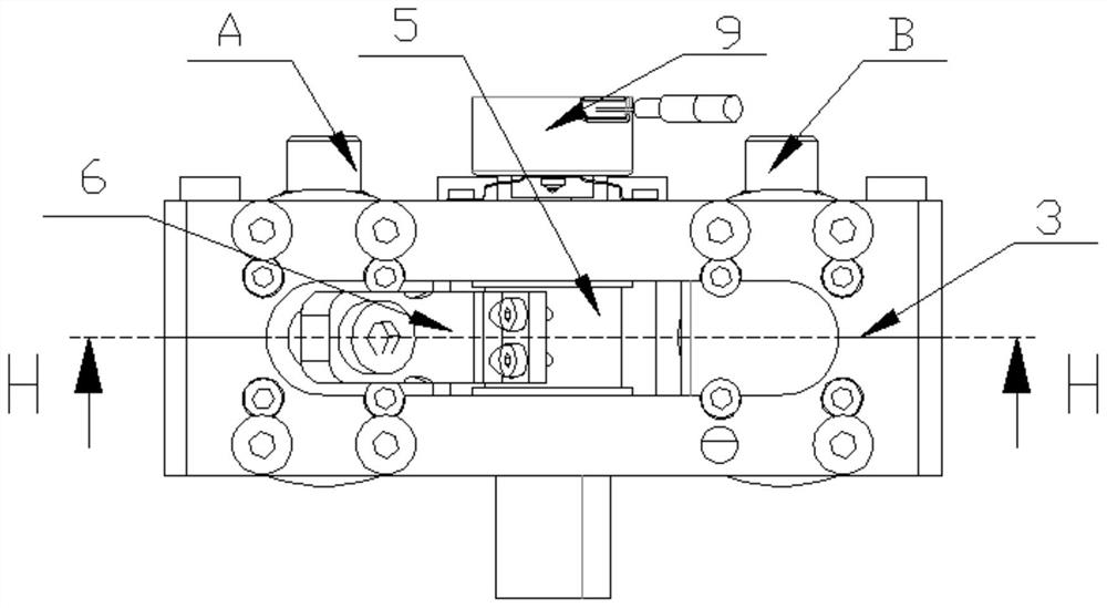 Direct-acting swing hydraulic actuator for articulated robot