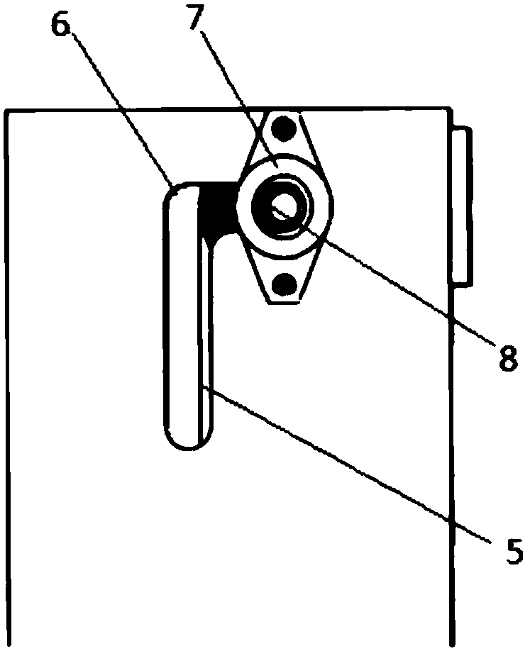 Vertical staggered bicycle parking system