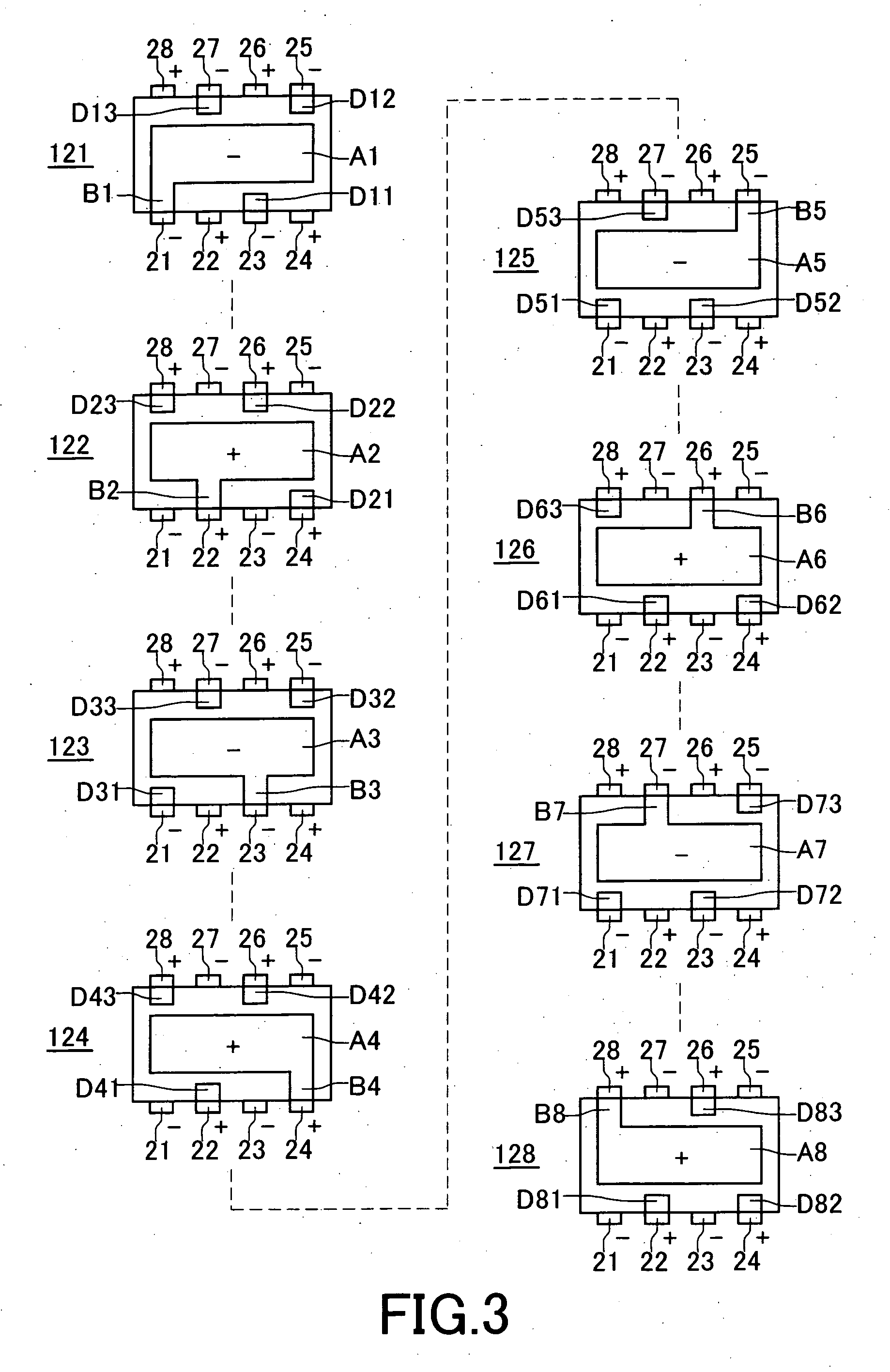 Multi-terminal type laminated capacitor and manufacturing method thereof