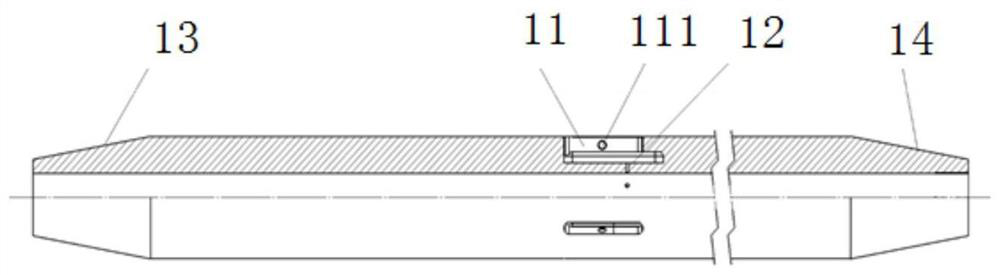 Hole location cleaning assembly, unconventional reservoir hole location injection tool and method