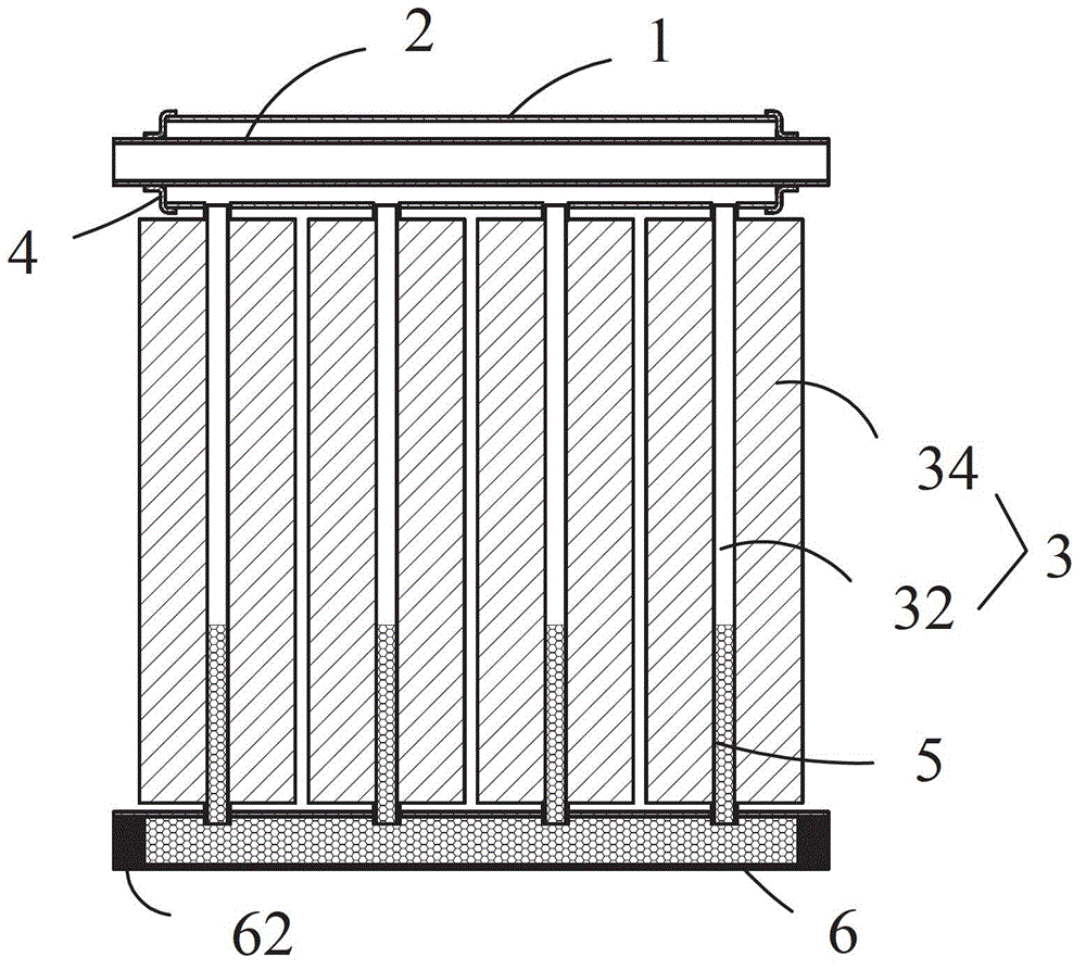 Flat plate collector with heat pipes