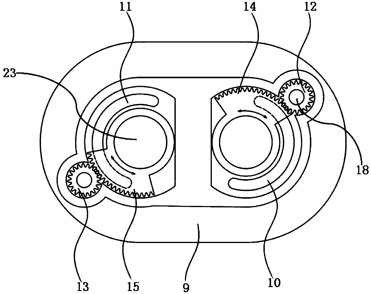 Supercharger capable of changing compression ratio, application of supercharger and engine regulation technology