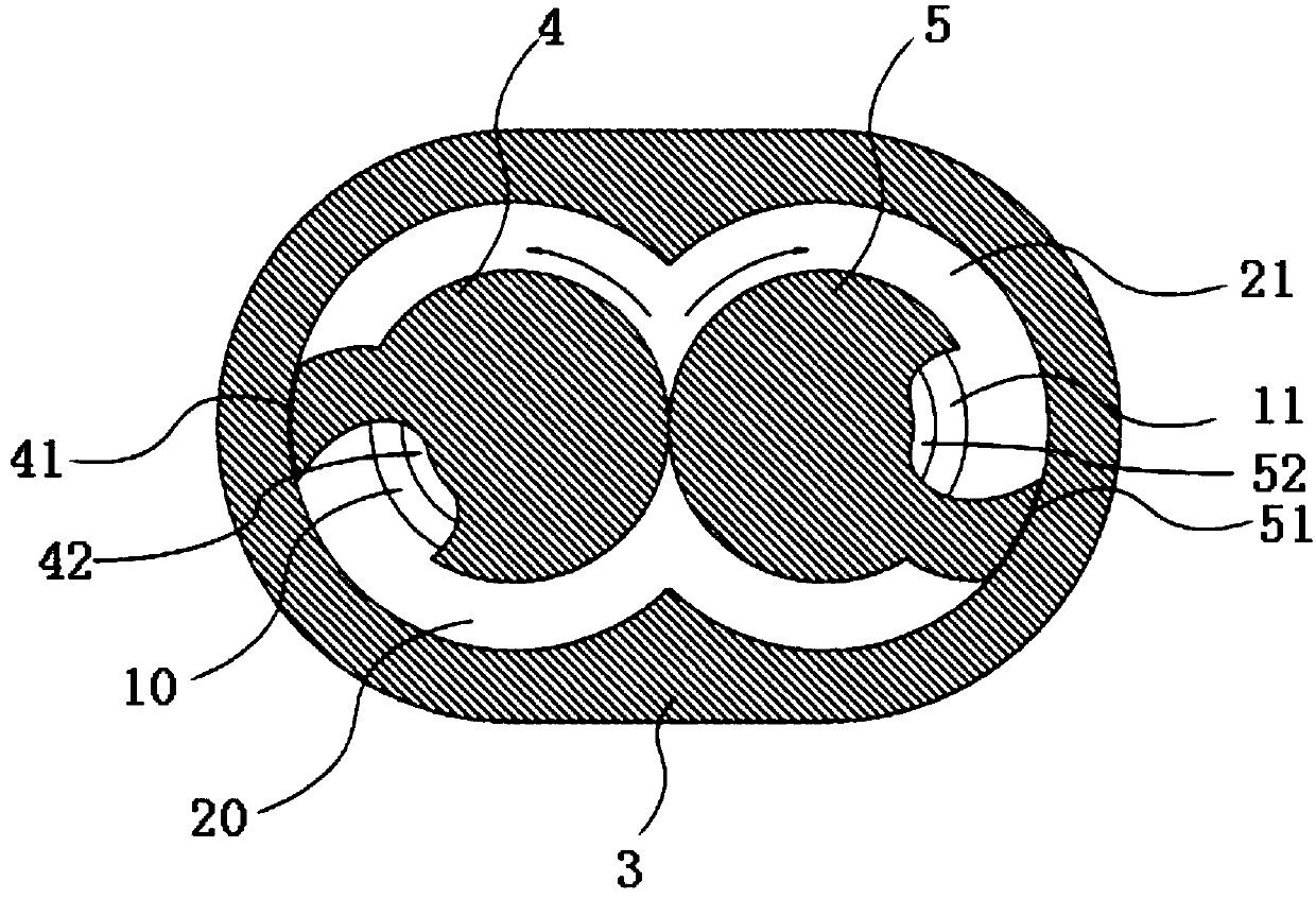 Supercharger capable of changing compression ratio, application of supercharger and engine regulation technology