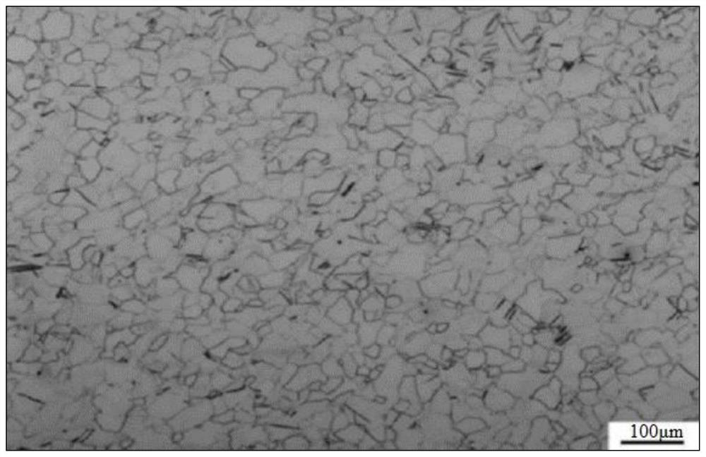 High-efficiency and low-cost preparation method of ultra-long fine-grain industrial pure titanium rod billet for cross piercing