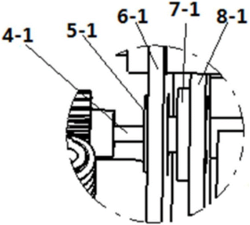 Glider regulating device coupling roll regulation and buoyancy regulation