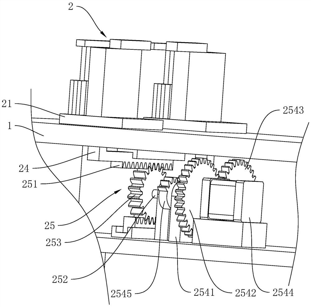 Automatic capacitor assembling device