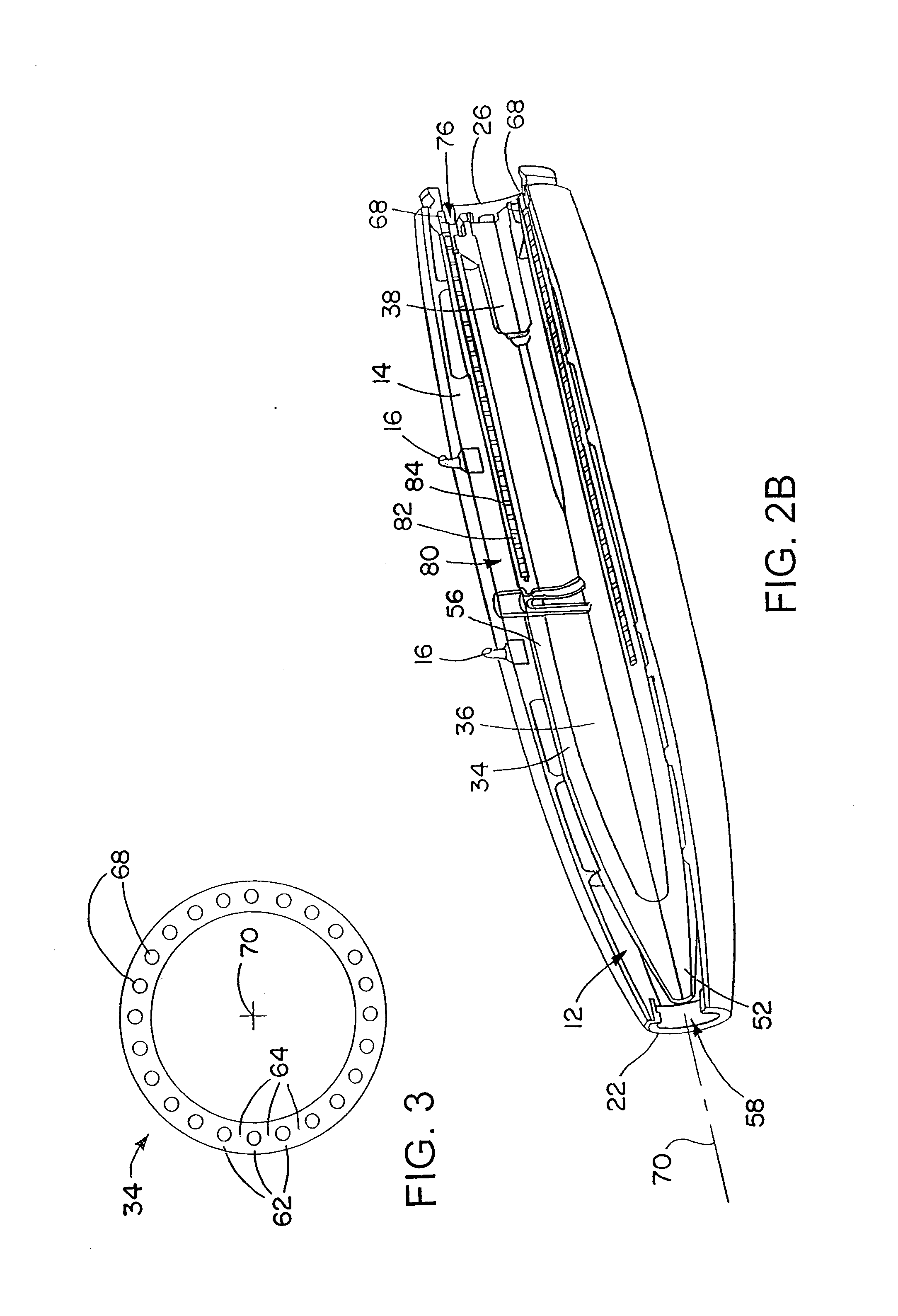 Penetrator munition with enhanced fragmentation