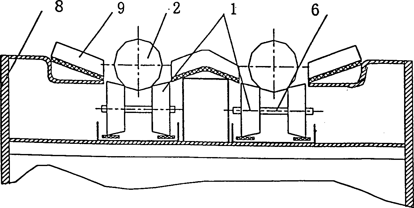 Equipment capable of implementing automatic single-line conveyance of quasi-spherical fruits and uniformly turning them