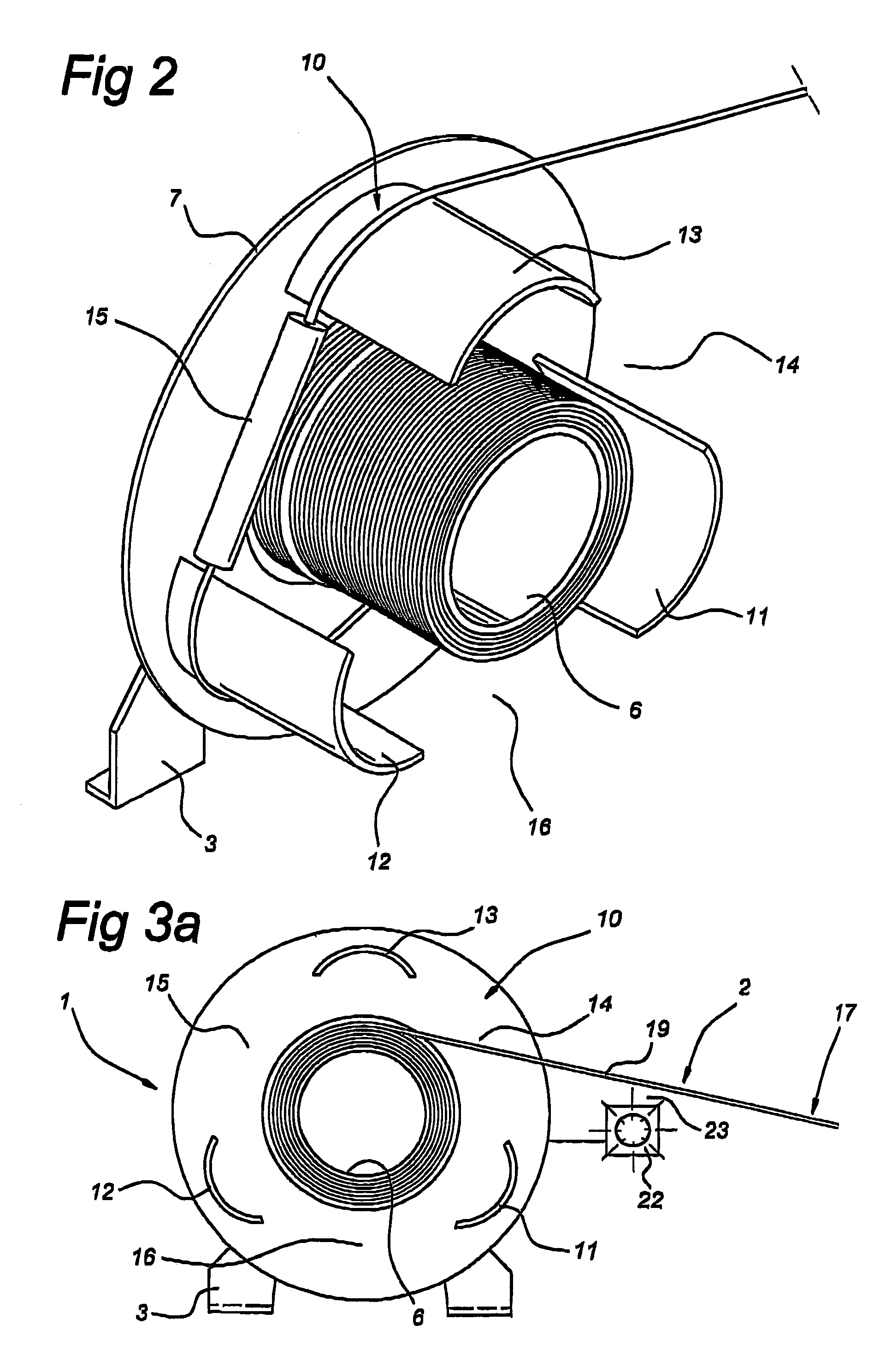 Winch for a segmented wire and method for operating said winch