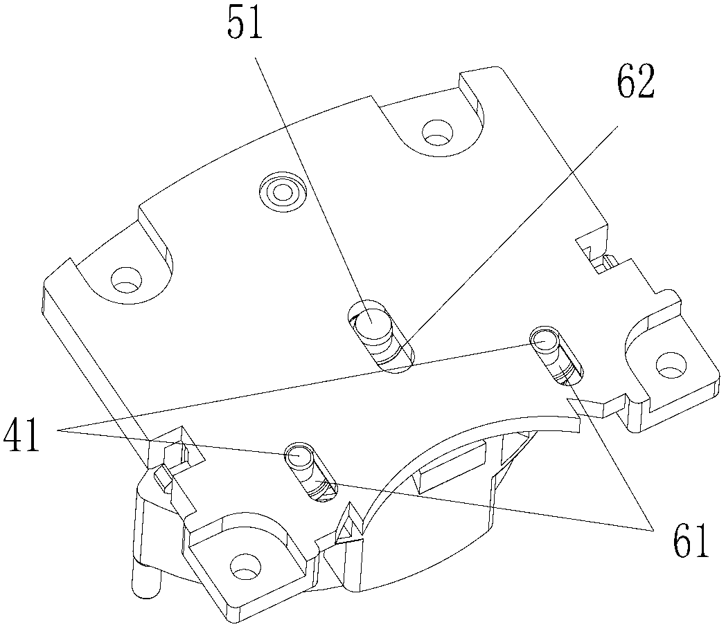 Motor steering return structure