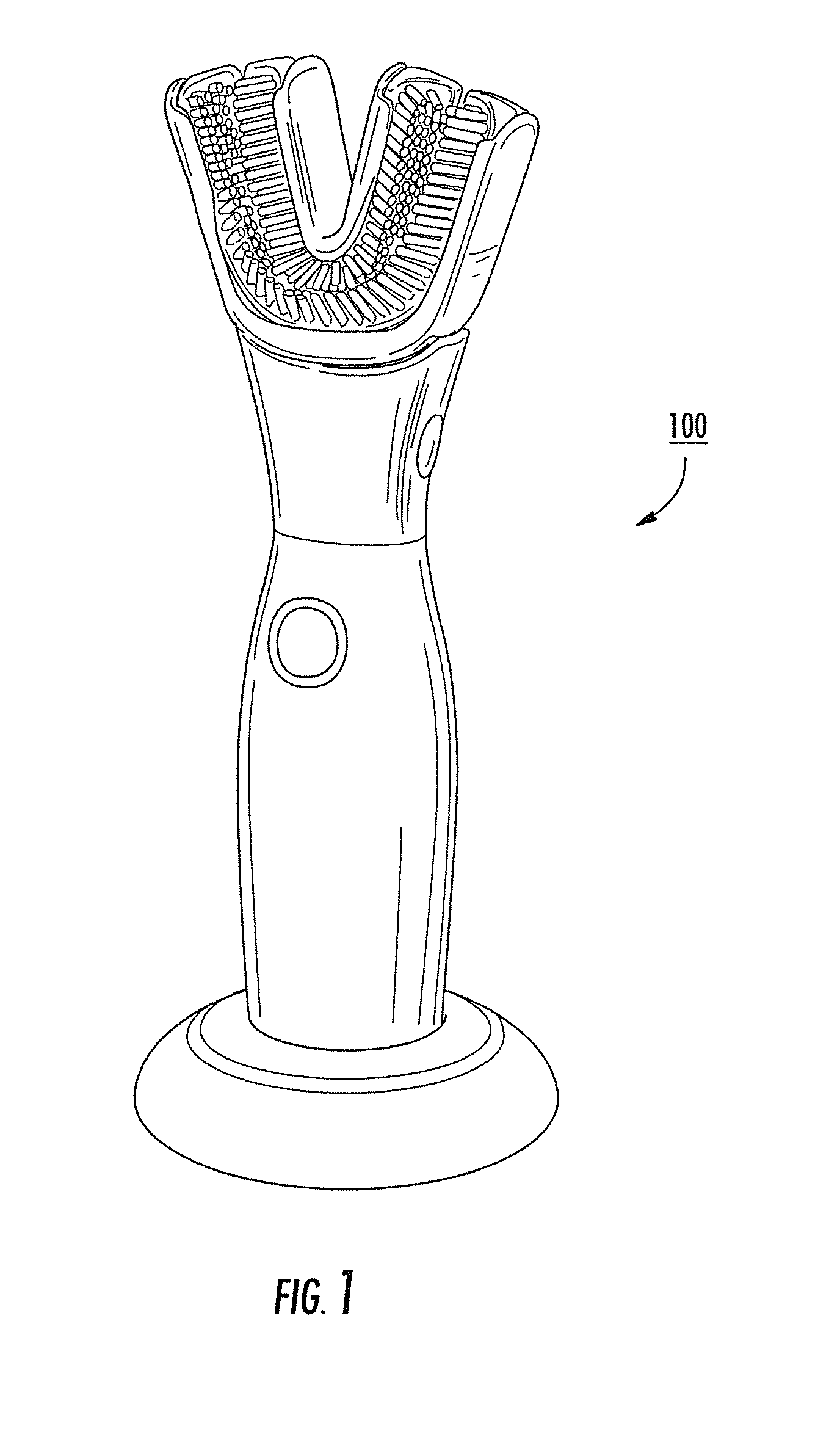 Apparatus and method for brushing teeth