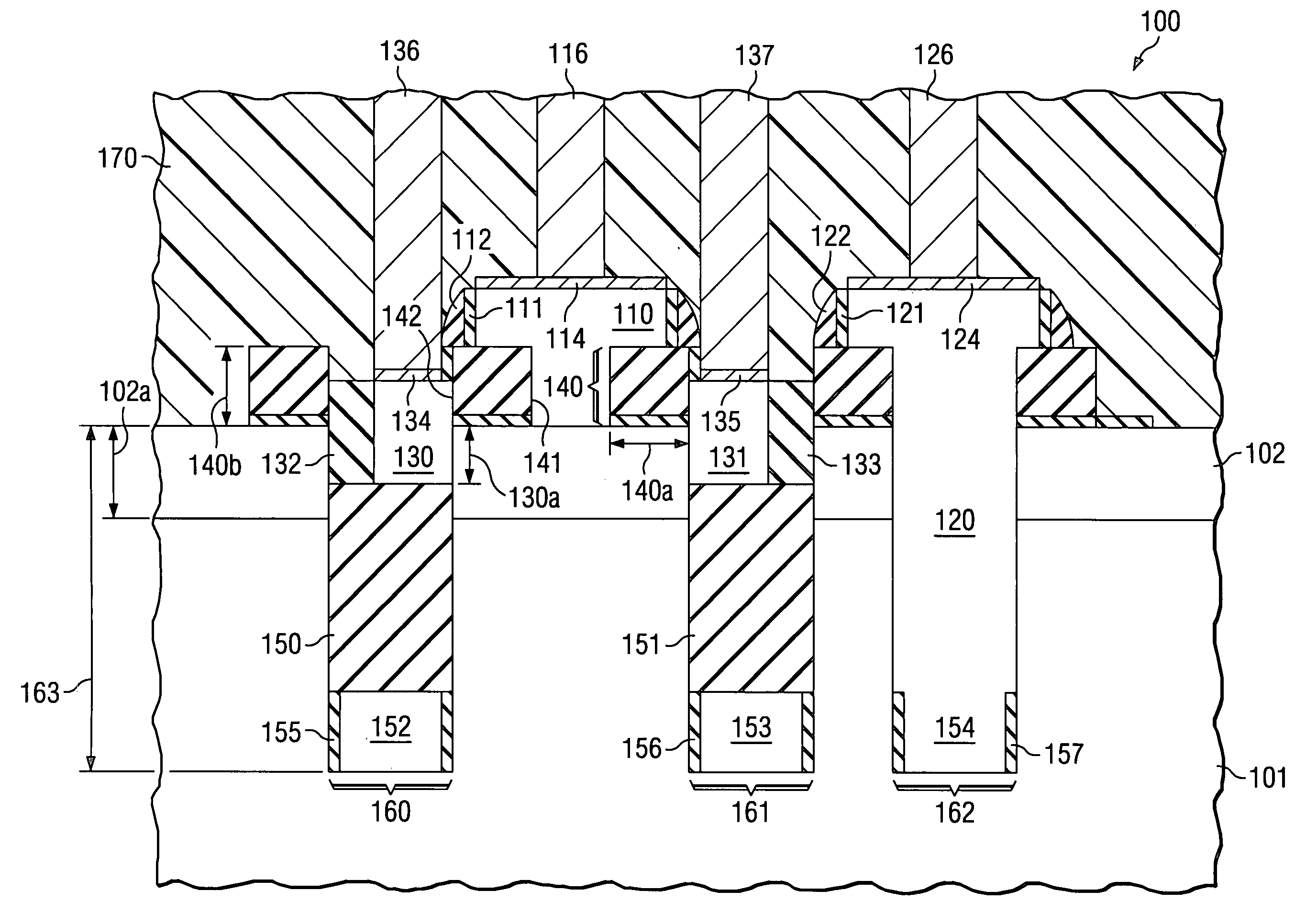 Bipolar transistor having base over buried insulating and polycrystalline regions