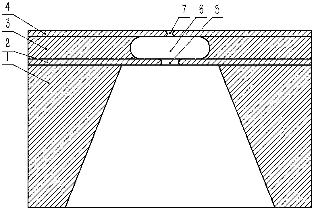 Nanochannel for detecting antigen-antibody specific binding, preparation method and detection method thereof