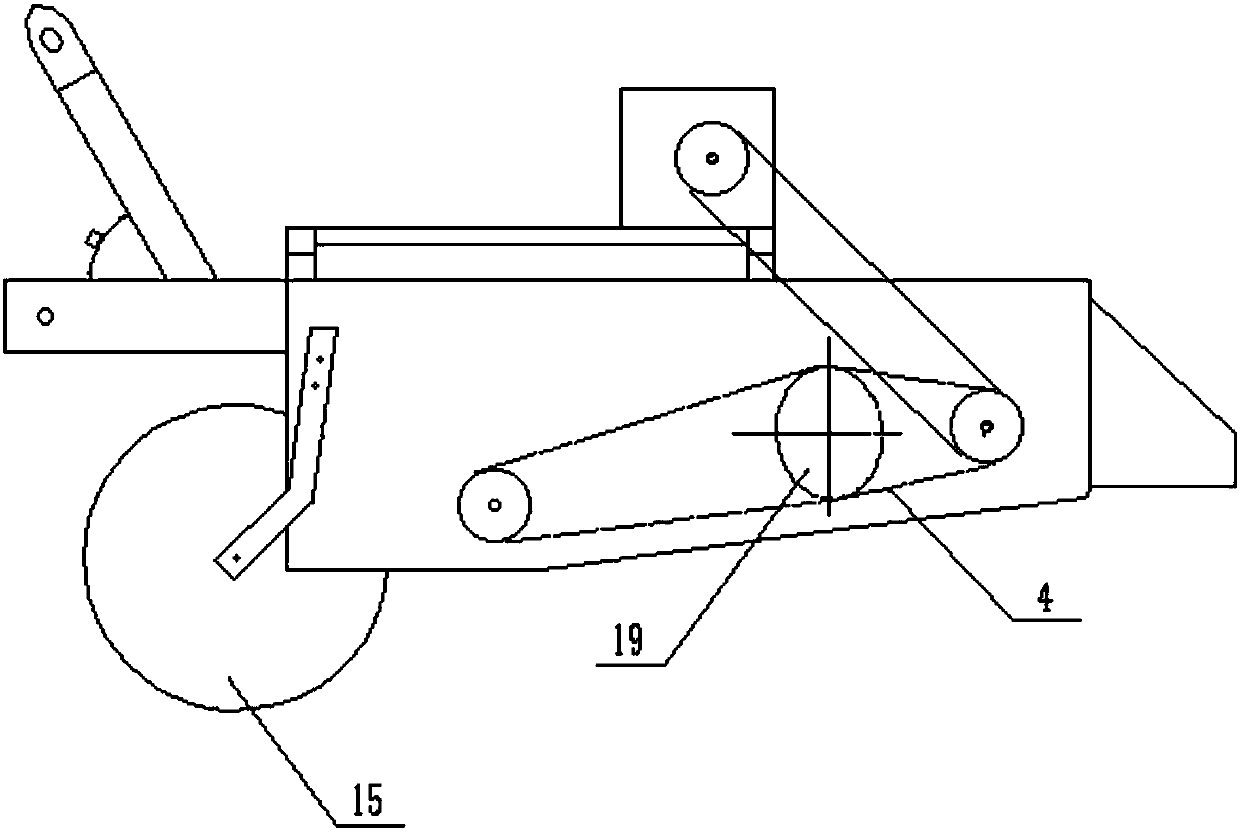 Potato harvesting machine