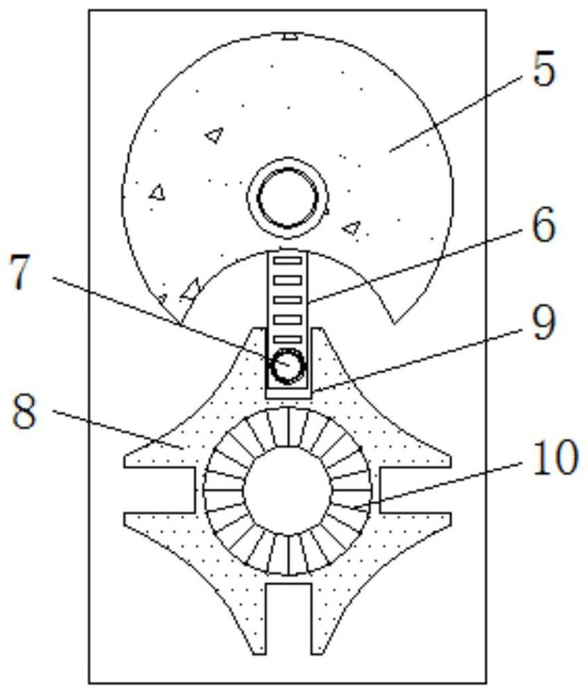 Automatic stamping device capable of stamping metal plates with different lengths