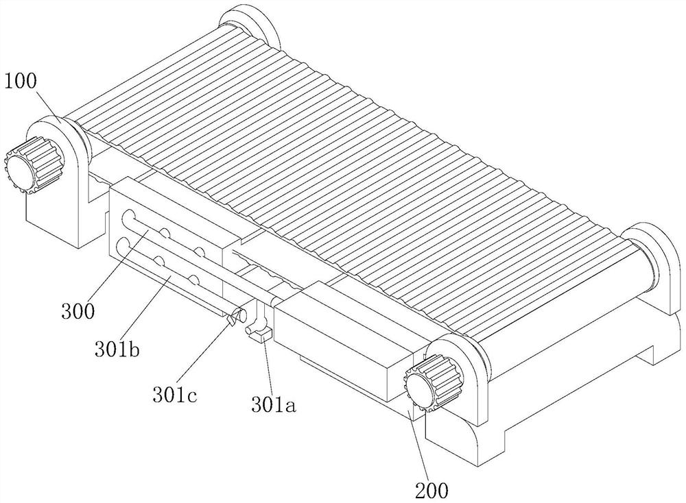 Cleaning type belt powder conveying system and conveying method thereof