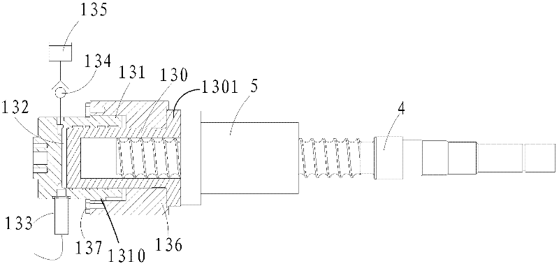 Plunger type injection molding device